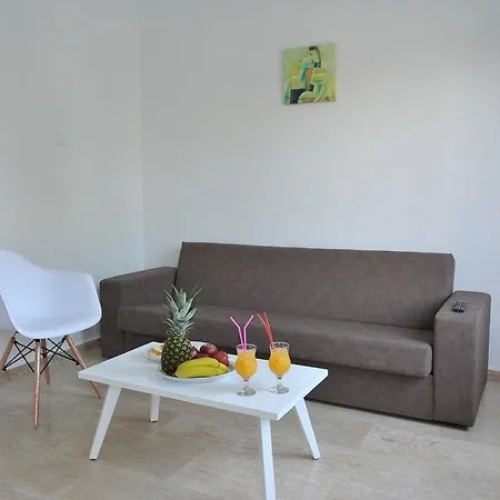 Fedrania Gardens Hotel 2*