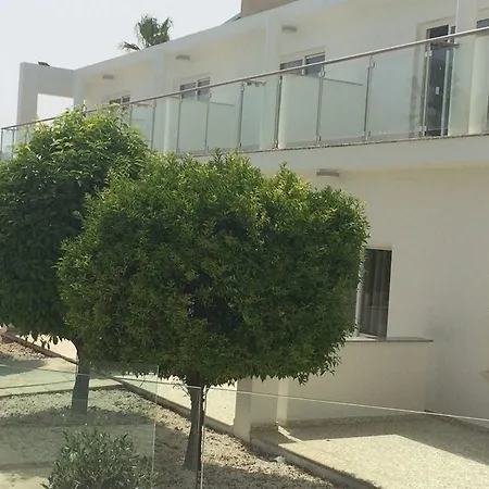 Hotel Fedrania Gardens 2*